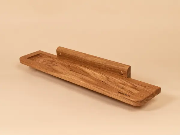 Полка с валиком для ног в бане Woodson, дуб